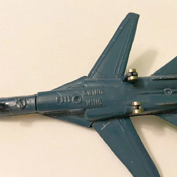 Vintage USAF  F111 Swing Wing Aircraft Diecast Toy Made In Hong Kong - Picture 6 of 10